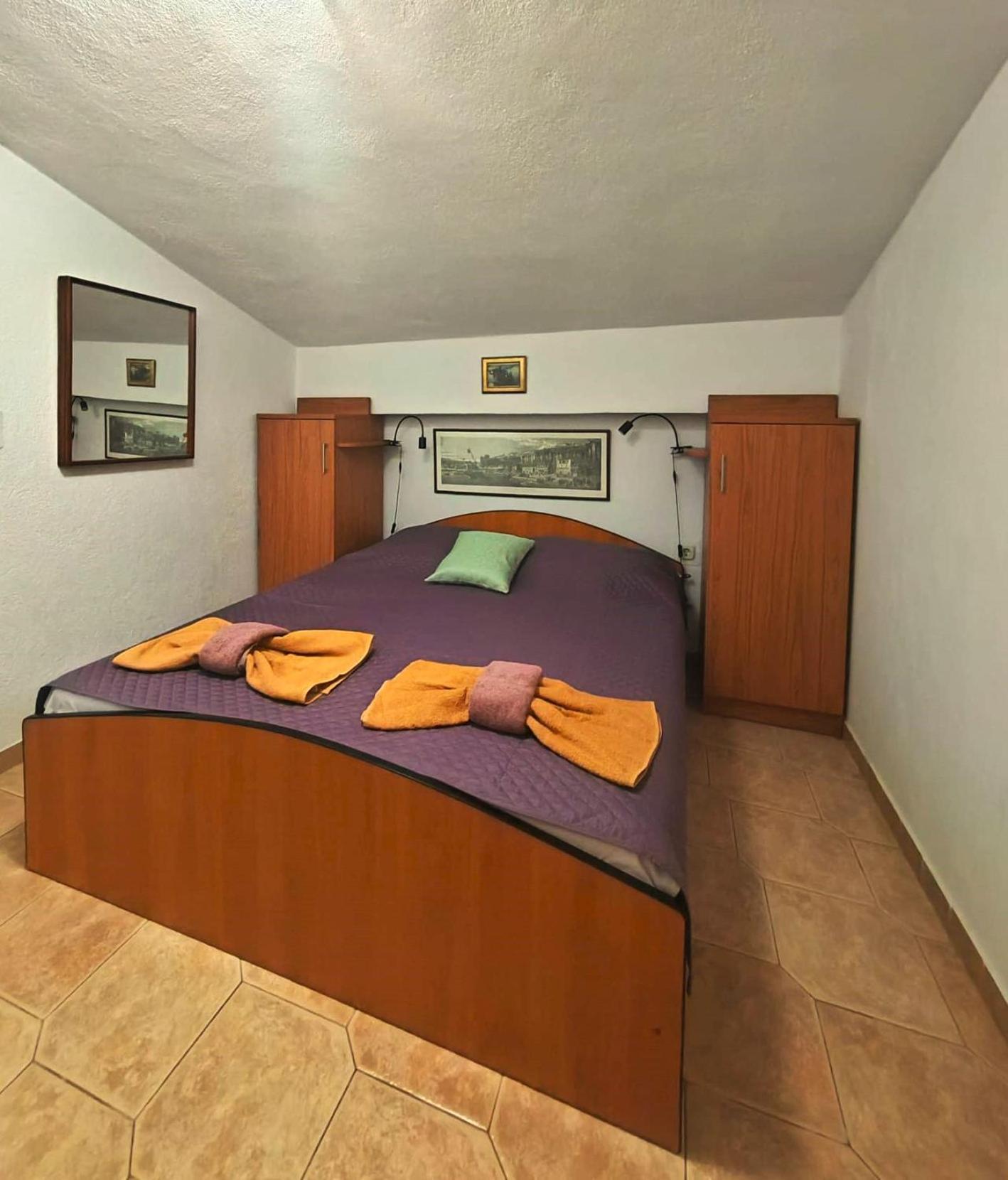 Apartments Turan Centrally Located With Free Parking 伊格拉恩 外观 照片